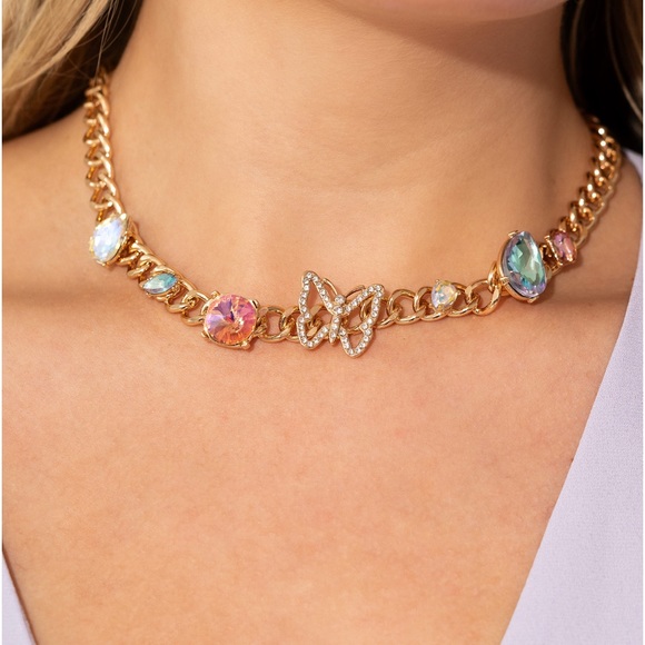 Gold Butterfly Rhinestone Necklace - Picture 2 of 3